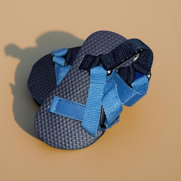 NWOT Infant Baby Gap Dark Night Strap Sandals Size 6-12 Months - Picture 1 of 4